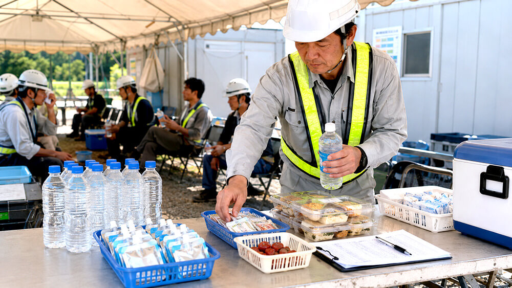 熱中症で食べてはいけないもの？避けたい食べ方を解説